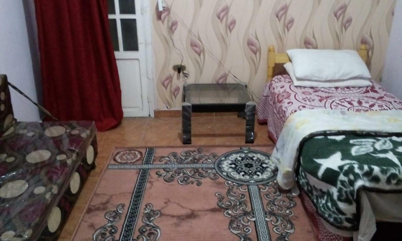 Zahrate Elfirdaos للرجال فقط Pensiune